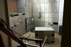 Removing Bank Safes and Safe Deposit Boxes in Fort Worth, TX