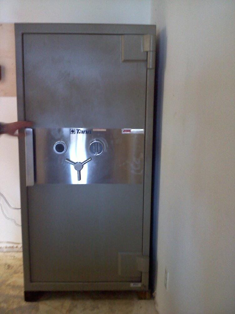 Moving a John Tann Jewelry Safe in Fort Worth, TX