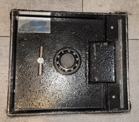 Locked floor safe opening in Fort Worth before professional safe opening